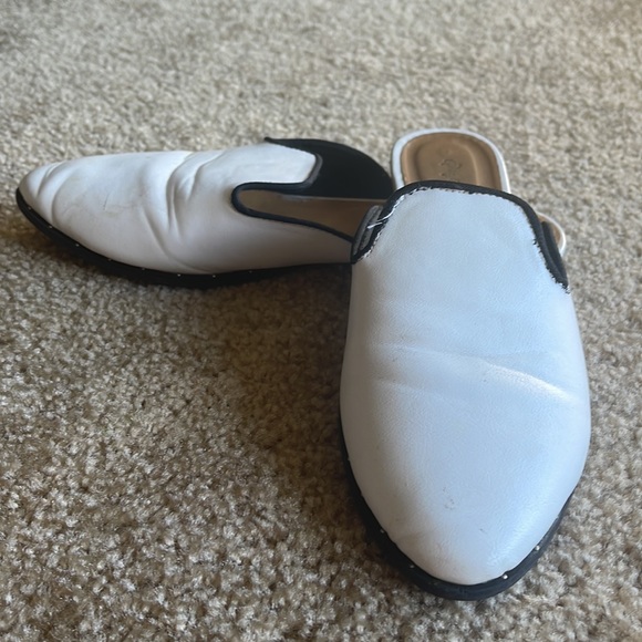 White and black studded flat mules - Picture 2 of 4